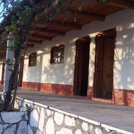 Hotel Entronque Barrancas San Alonso ภายนอก รูปภาพ