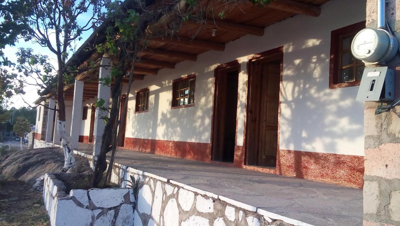Hotel Entronque Barrancas San Alonso ภายนอก รูปภาพ