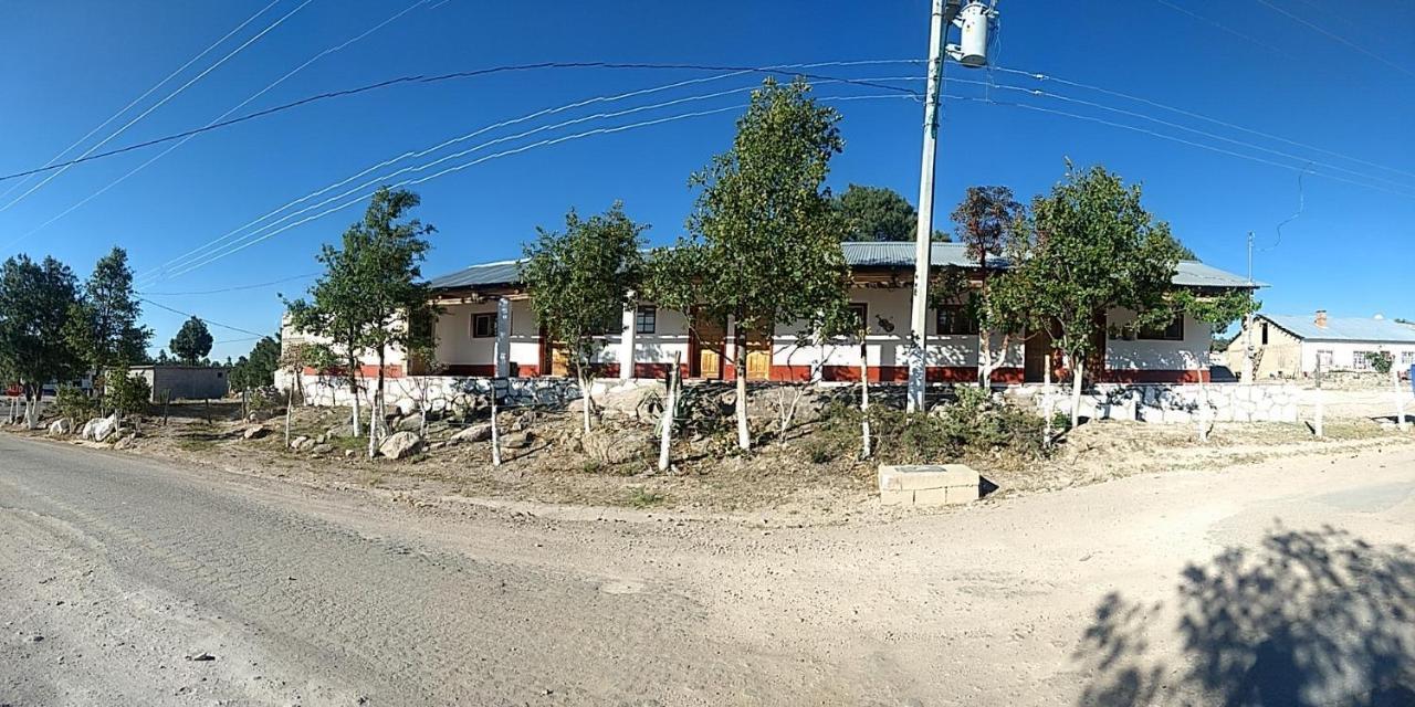 Hotel Entronque Barrancas San Alonso ภายนอก รูปภาพ